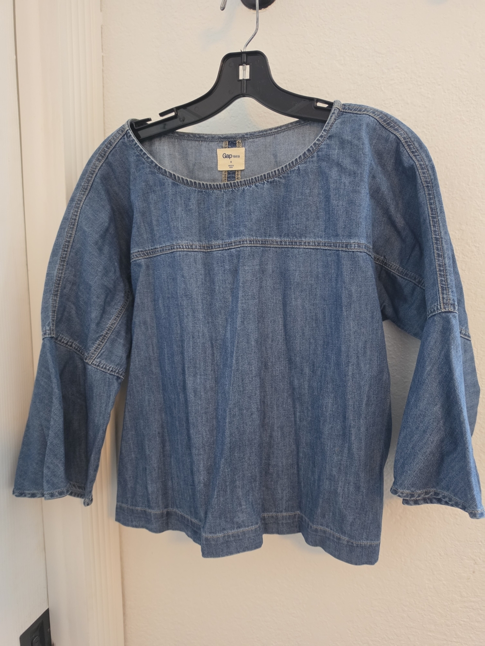 GAP Denim Scoop-Neck Bell Sleeve Top - Blue
